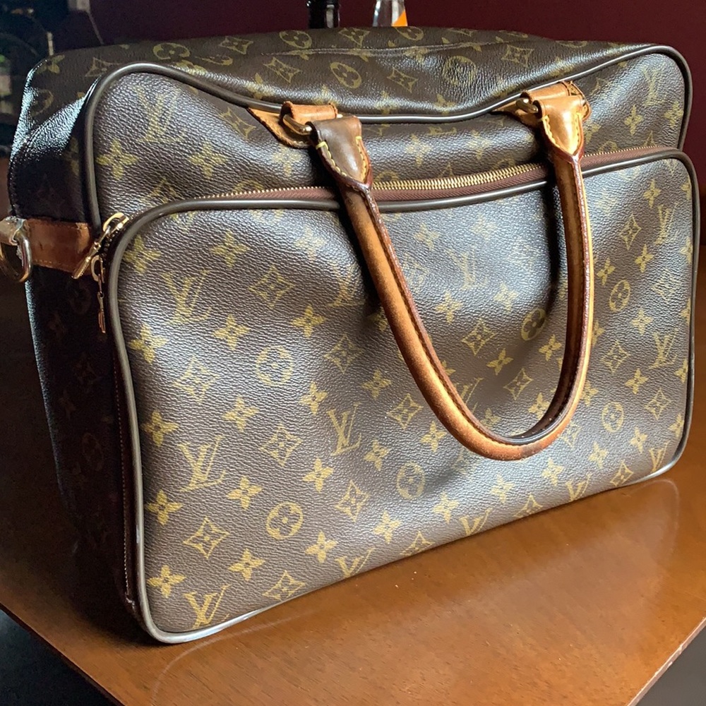 Louis Vuitton Icare Laptop Bag